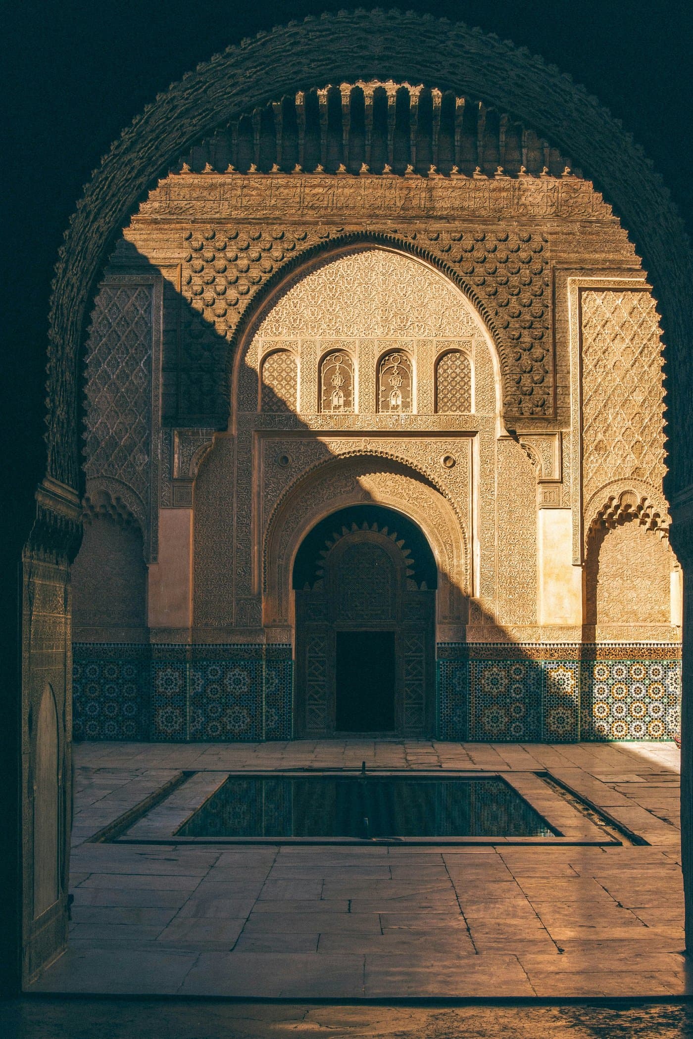 Arche sculptée d’une médersa marocaine